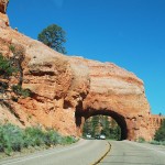 Un arco al entrar al Bryce Canyon
