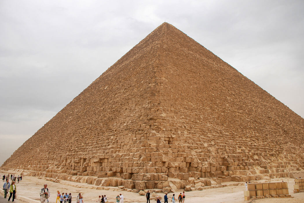 historia piramides egipto
