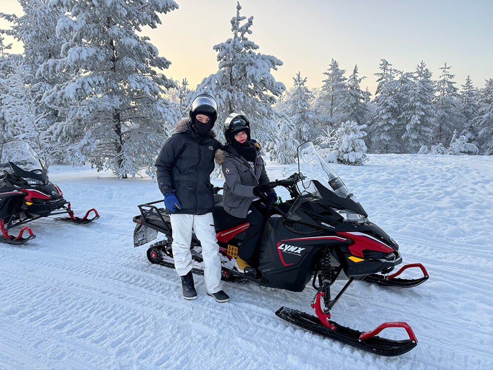 motos de nieve laponia