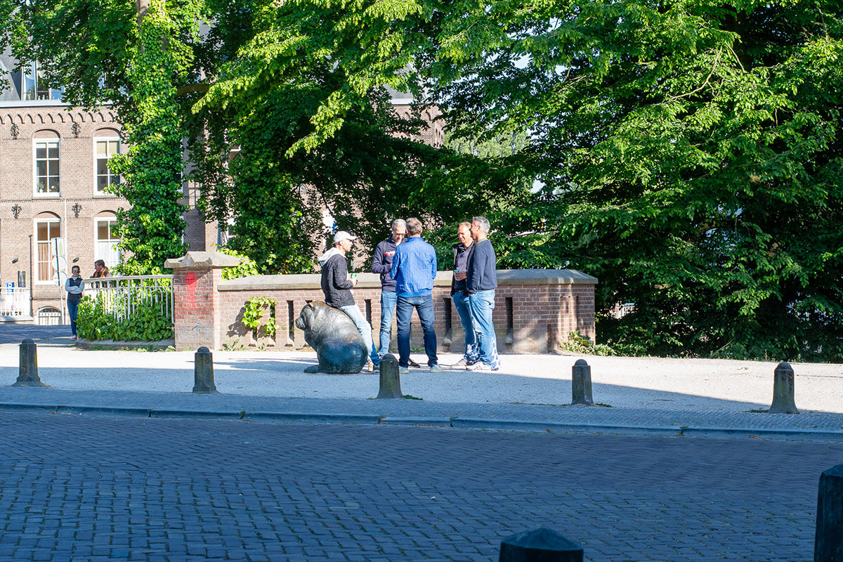 estatua perro utrech