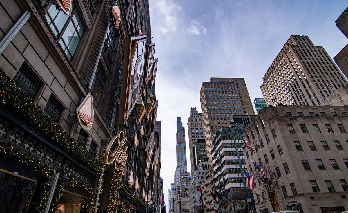 fachada de saks nueva york